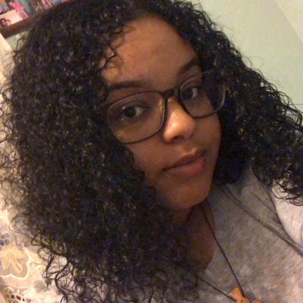 Meet your Posher, Milena